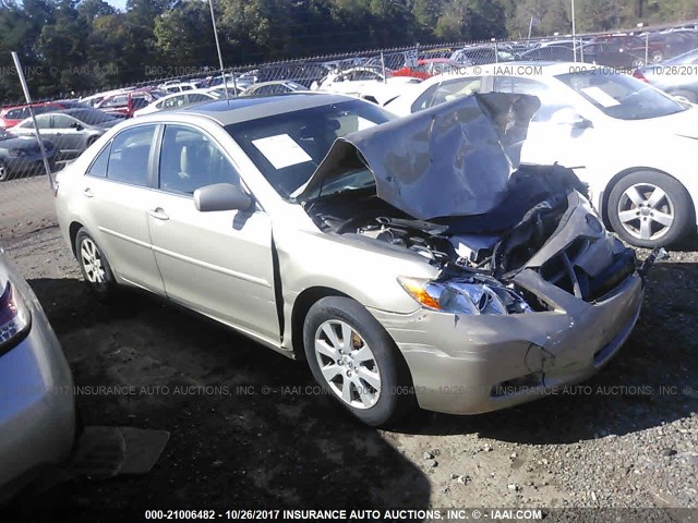 4T1BK46K17U528485 - 2007 TOYOTA CAMRY NEW GENERAT LE/XLE/SE Champagne photo 1