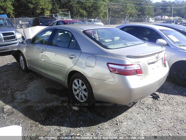 4T1BK46K17U528485 - 2007 TOYOTA CAMRY NEW GENERAT LE/XLE/SE Champagne photo 3