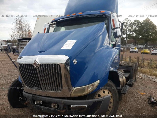 1HSHXAHR17J494338 - 2007 INTERNATIONAL 8000 BLUE photo 2