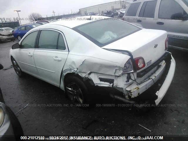 1G1ZG57B694143539 - 2009 CHEVROLET MALIBU LS თეთრი ფოტო 3