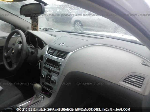 1G1ZG57B694143539 - 2009 CHEVROLET MALIBU LS თეთრი ფოტო 5