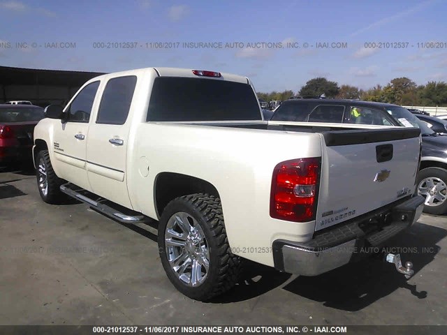 3GCPCSE07BG322210 - 2011 CHEVROLET SILVERADO C1500 LT WHITE photo 3