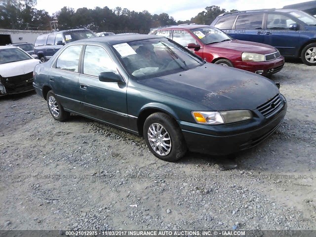 4T1BG22K0WU245229 - 1998 TOYOTA CAMRY CE/LE/XLE GREEN photo 1