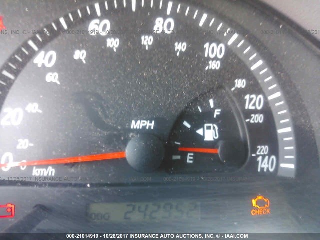 4T1BF32KX2U532533 - 2002 TOYOTA CAMRY LE/XLE/SE GRAY photo 7