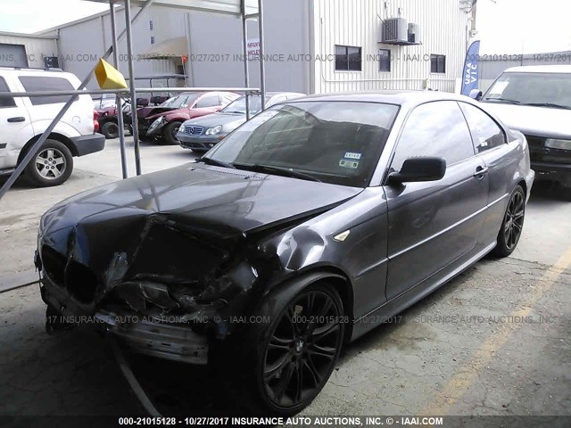 WBABD53445PL17414 - 2005 BMW 330 CI GRAY photo 2