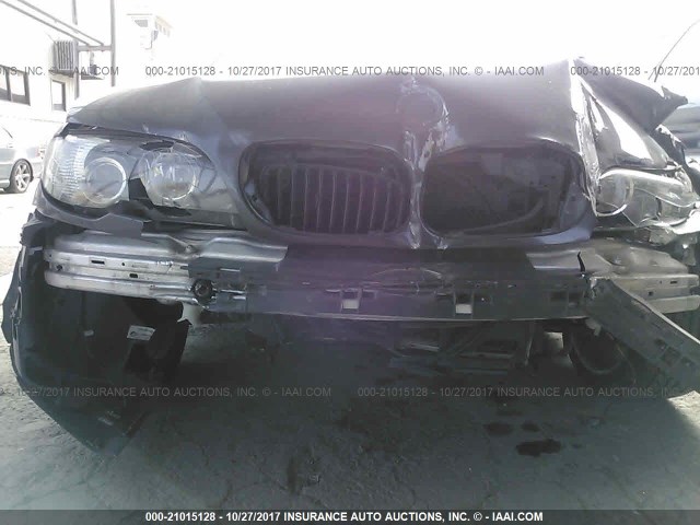 WBABD53445PL17414 - 2005 BMW 330 CI GRAY photo 6