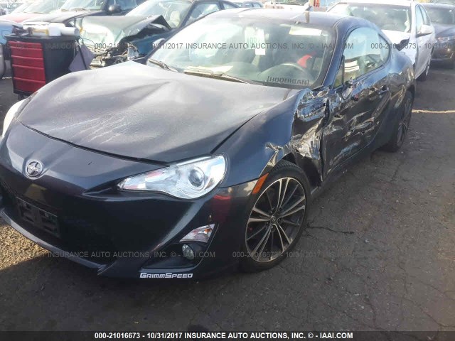 JF1ZNAA11G9707416 - 2016 TOYOTA SCION FR-S GRAY photo 2