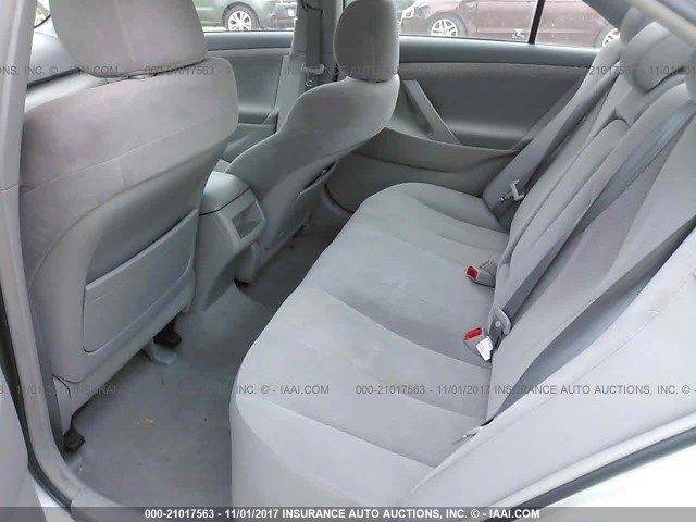 4T4BE46K59R060289 - 2009 TOYOTA CAMRY SE/LE/XLE SILVER photo 8