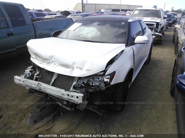 JTKJF5C70D3065842 - 2013 TOYOTA SCION TC 白色 照片 2