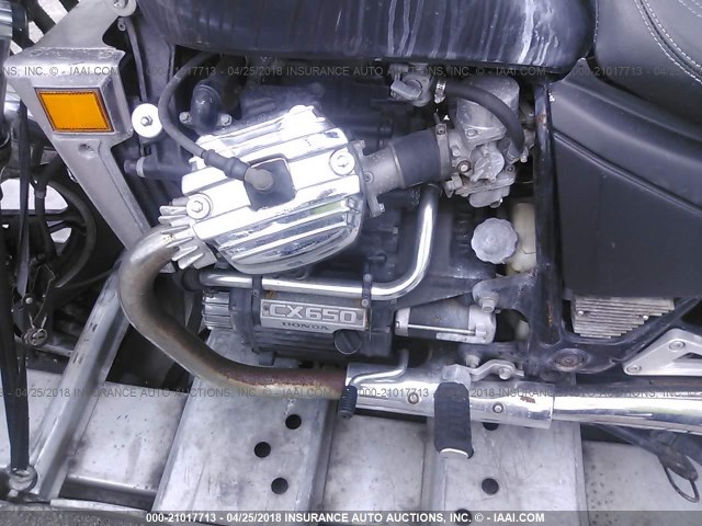 JH2RC1103DM006917 - 1983 HONDA CX650 C Qara foto 9