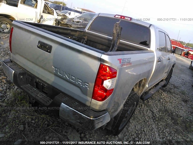 5TFEM5F17HX115253 - 2017 TOYOTA TUNDRA CREWMAX SR5 GRAY photo 4