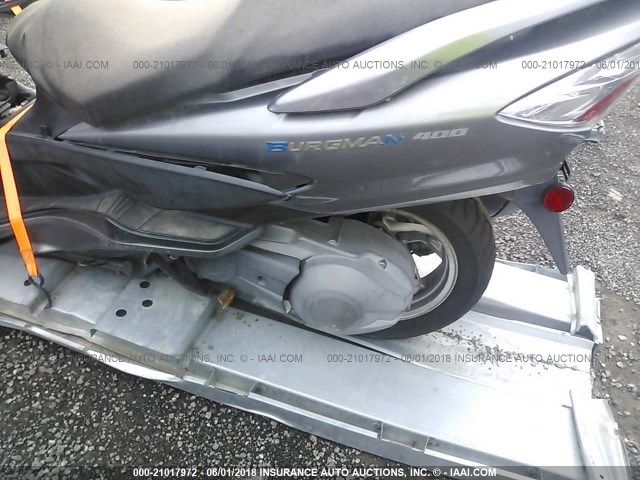 JS1CK44A772100476 - 2007 SUZUKI AN400 GRAY photo 9