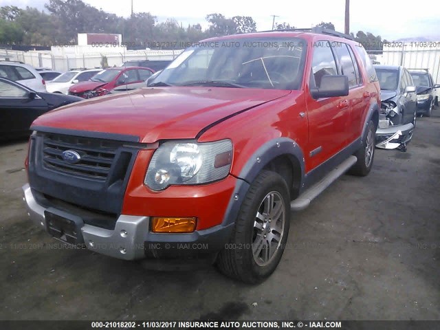 1FMEU63867UA72690 - 2007 FORD EXPLORER XLT ORANGE photo 2