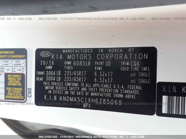 KNDMA5C1XH6285069 - 2017 KIA SEDONA L WHITE photo 9