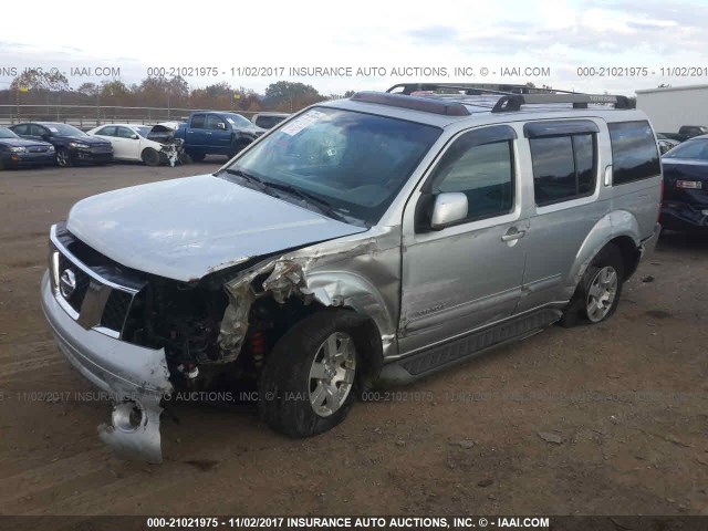 5N1AR18W55C745403 - 2005 NISSAN PATHFINDER LE/SE/XE SILVER photo 2