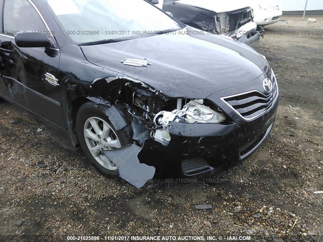 4T4BF3EK2AR085826 - 2010 TOYOTA CAMRY SE/LE/XLE შავი ფოტო 6