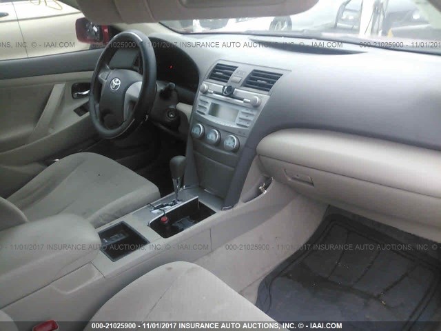 4T1BE46K79U339883 - 2009 TOYOTA CAMRY SE/LE/XLE RED photo 5