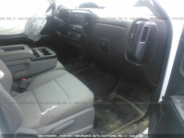 1GC2KUEG5GZ199696 - 2016 CHEVROLET SILVERADO K2500 HEAVY DUTY WHITE photo 5