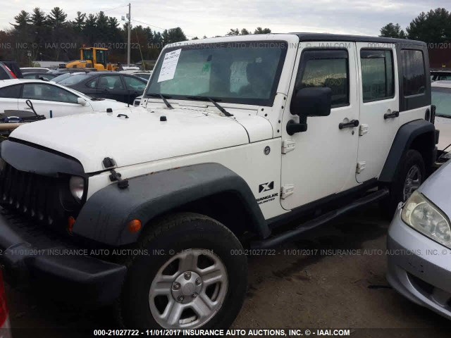 1J4GA39199L767327 - 2009 JEEP WRANGLER UNLIMITE X WHITE photo 2