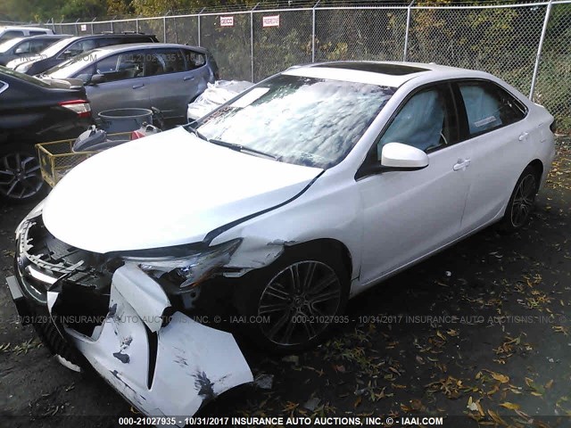 4T1BF1FK8GU192286 - 2016 TOYOTA CAMRY LE/XLE/SE/XSE თეთრი ფოტო 2