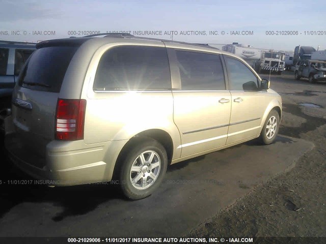2A4RR8DXXAR481041 - 2010 CHRYSLER TOWN & COUNTRY TOURING PLUS GOLD photo 4