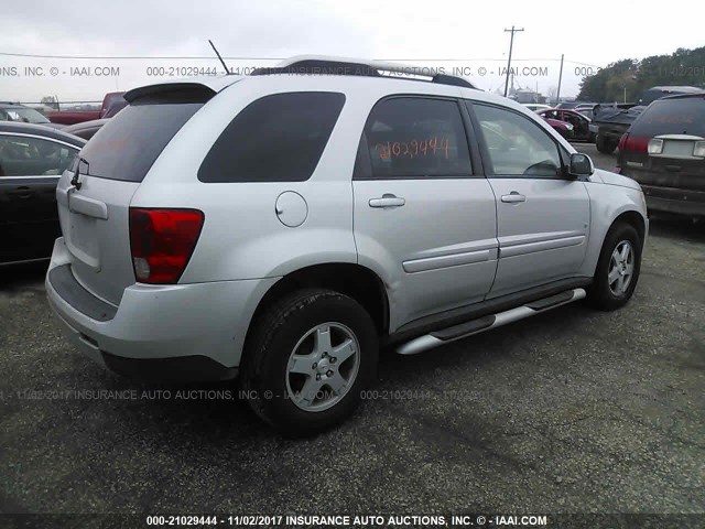 2CKDL33F296238827 - 2009 PONTIAC TORRENT SILVER photo 4