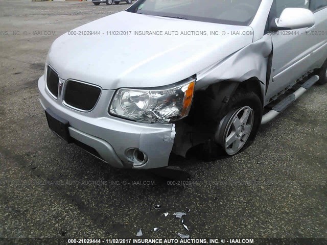 2CKDL33F296238827 - 2009 PONTIAC TORRENT SILVER photo 6