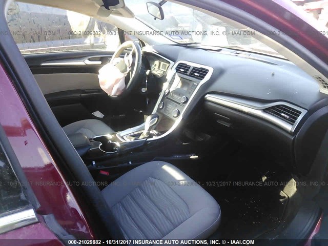 3FA6P0G71GR132578 - 2016 FORD FUSION S RED photo 5