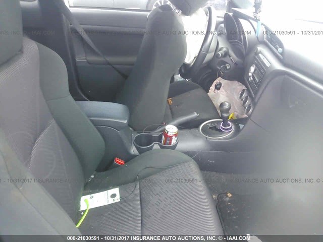 JTKJF5C72B3007535 - 2011 TOYOTA SCION TC 白色 照片 5