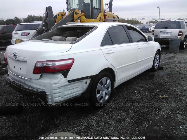 4T1BE46K89U909499 - 2009 TOYOTA CAMRY SE/LE/XLE WHITE photo 4