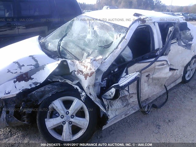 4T1BF3EK7AU547002 - 2010 TOYOTA CAMRY SE/LE/XLE Белый фото 6