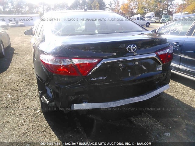 4T1BF1FK9FU077002 - 2015 TOYOTA CAMRY LE/XLE/SE/XSE BLACK photo 6