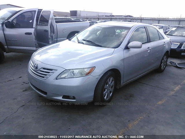4T4BE46K69R115381 - 2009 TOYOTA CAMRY SE/LE/XLE SILVER photo 2