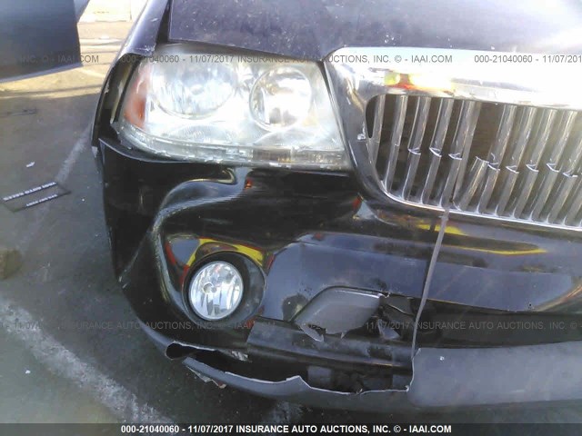 5LMEU88HX5ZJ29040 - 2005 LINCOLN AVIATOR 黑色 照片 6