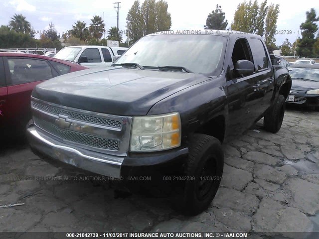 2GCEC13C971553852 - 2007 CHEVROLET SILVERADO C1500 CREW CAB BLACK photo 2