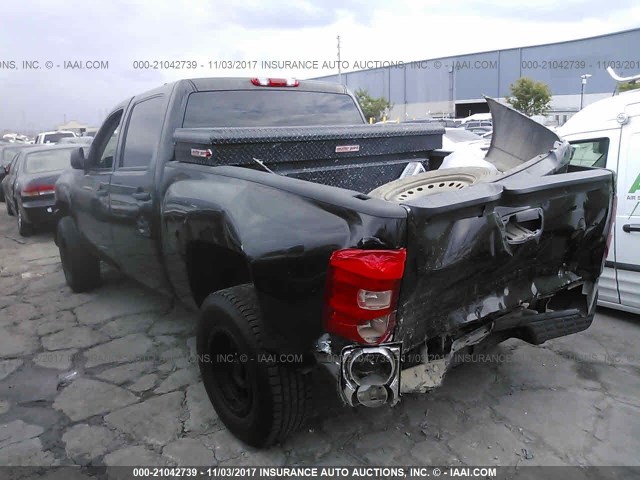 2GCEC13C971553852 - 2007 CHEVROLET SILVERADO C1500 CREW CAB BLACK photo 3