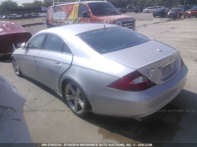 WDDDJ75X16A040321 - 2006 MERCEDES-BENZ CLS 500C SILVER photo 3