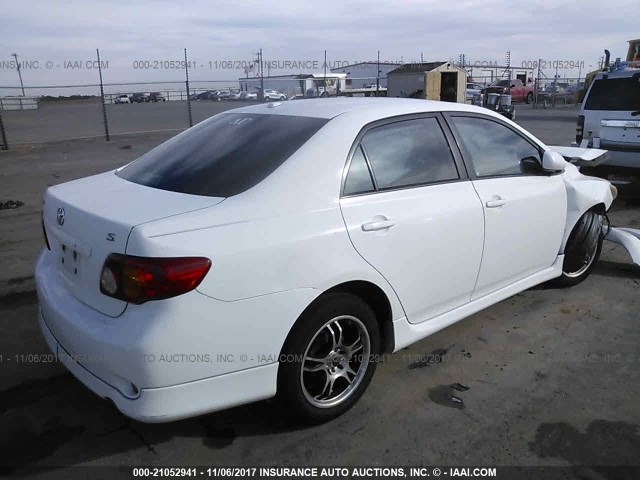 1NXBU40E09Z012912 - 2009 TOYOTA COROLLA S/LE/XLE WHITE photo 4