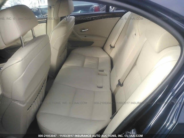 WBANV9C52AC137456 - 2010 BMW 535 XI Koyu mavi fotoğraf 8