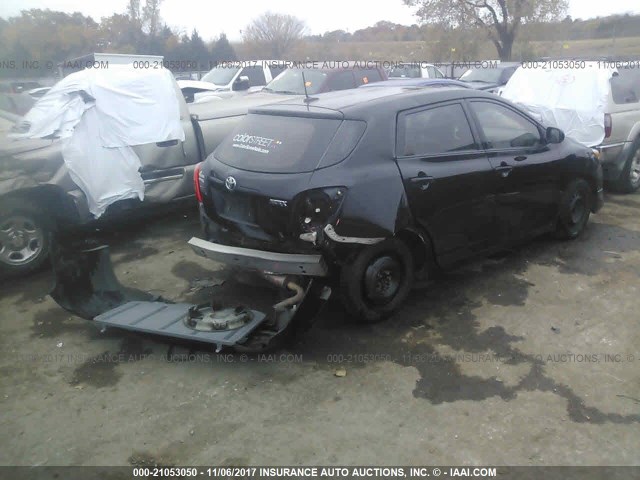 2T1KU4EE3AC280349 - 2010 TOYOTA COROLLA MATRIX  BLACK photo 4