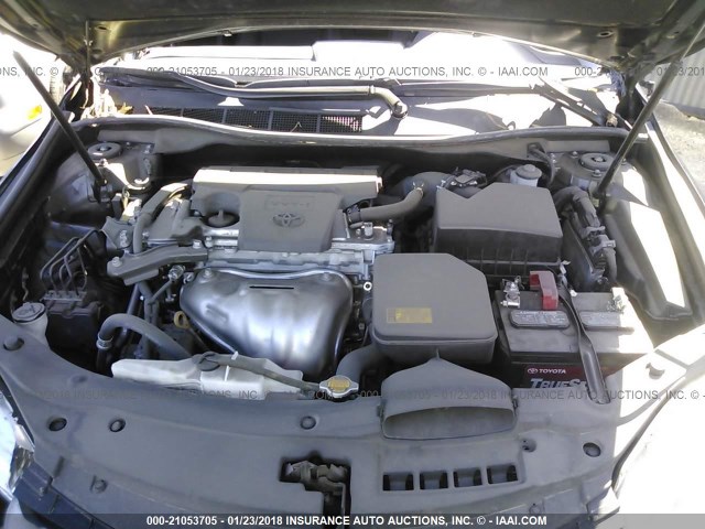 4T1BF1FK3FU900684 - 2015 TOYOTA CAMRY LE/XLE/SE/XSE შავი ფოტო 10