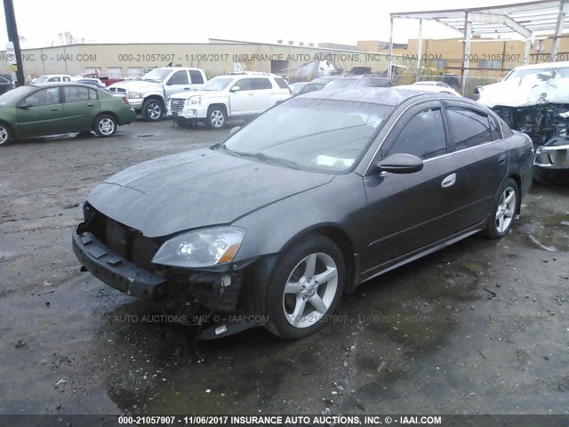 1N4BL11D55C263104 - 2005 NISSAN ALTIMA SE/SL/SE-R GRAY photo 2