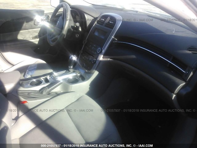 1G11B5SL4EF262331 - 2014 CHEVROLET MALIBU LS 黑色 照片 5