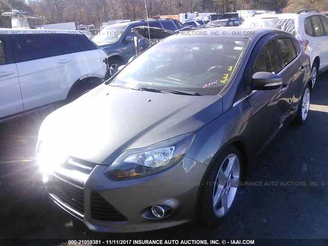 1FADP3N20DL166926 - 2013 FORD FOCUS TITANIUM GRAY photo 2