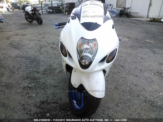 JS1GW71A732104503 - 2003 SUZUKI GSX1300 R WHITE photo 5