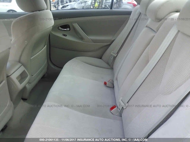 4T1BF3EK9BU655641 - 2011 TOYOTA CAMRY SE/LE/XLE GRAY photo 8