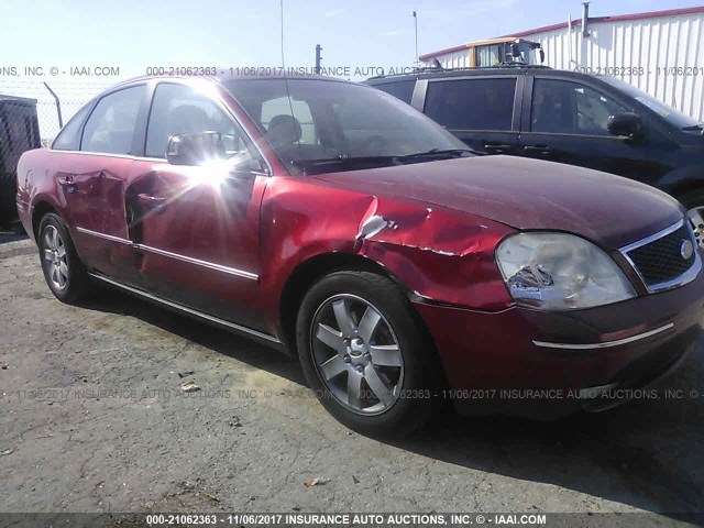 1FAFP24155G129148 - 2005 FORD FIVE HUNDRED SEL RED photo 1