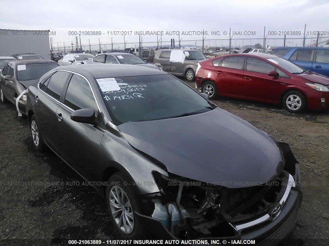 4T1BF1FK1FU038954 - 2015 TOYOTA CAMRY LE/XLE/SE/XSE GRAY photo 1