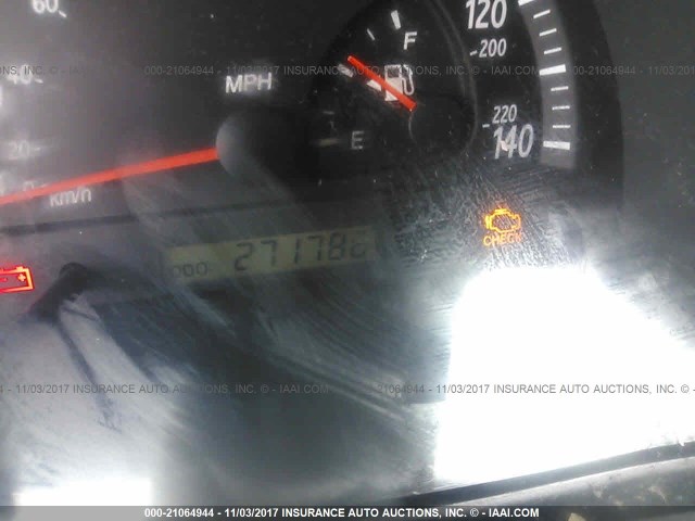 4T1BE30K94U871440 - 2004 TOYOTA CAMRY LE/XLE/SE ვერცხლისფერი ფოტო 7