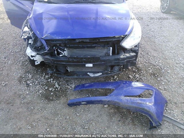 KMHCT4AEXEU673458 - 2014 HYUNDAI ACCENT GLS/GS BLUE photo 6